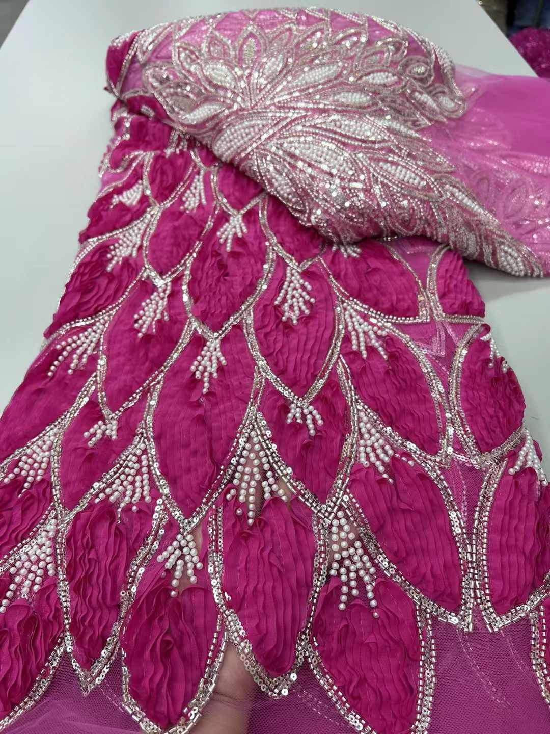 Beaded 3D Lace Fabric Red Lace - đánh giá và giá Sewing Net